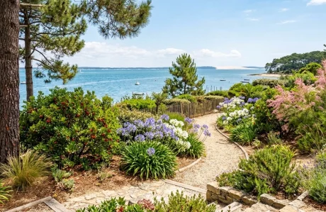 Haie brise-vent de tamaris et jardin de bord de mer résistant aux embruns au Bassin d'Arcachon, Jardin à la Carte